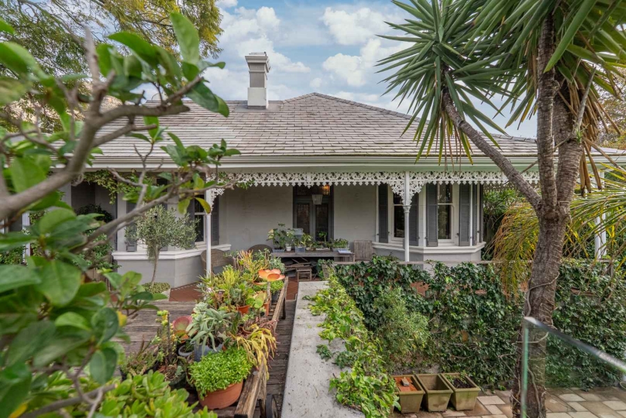 To Let 3 Bedroom Property for Rent in Gardens Western Cape